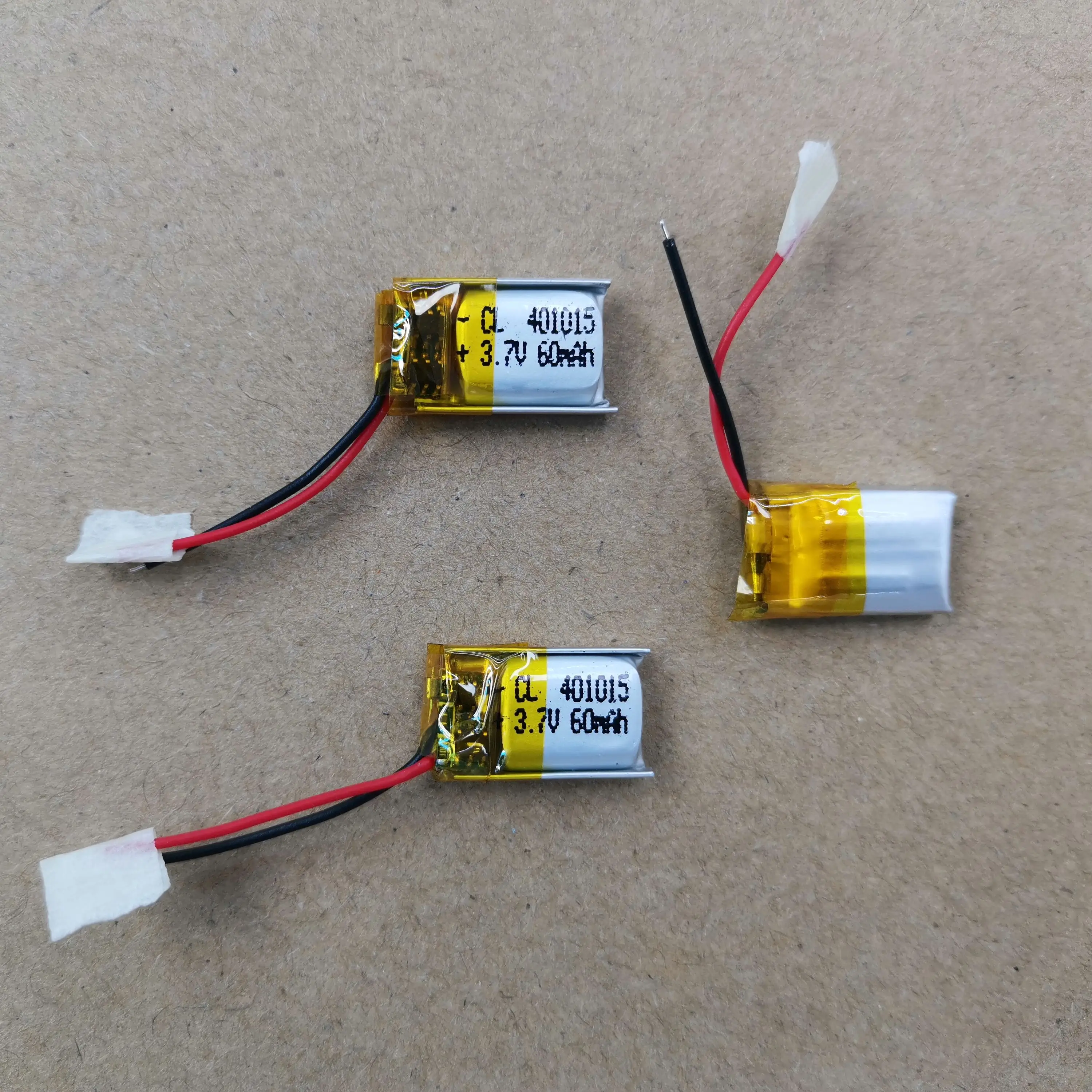 Литиевая батарея 3,7 В 2 провода 401015 401015P с платой защиты, используется для Bluetooth MP4 1 шт./лот