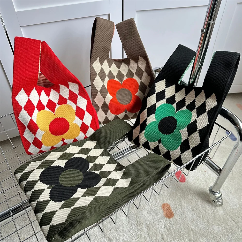 Контрастный цвет, сумка с цветочным узлом, сумочка ручной вязки, Нишевая текстура, сумка-тоут, Женские студенческие сумки для покупок многоразового использования.