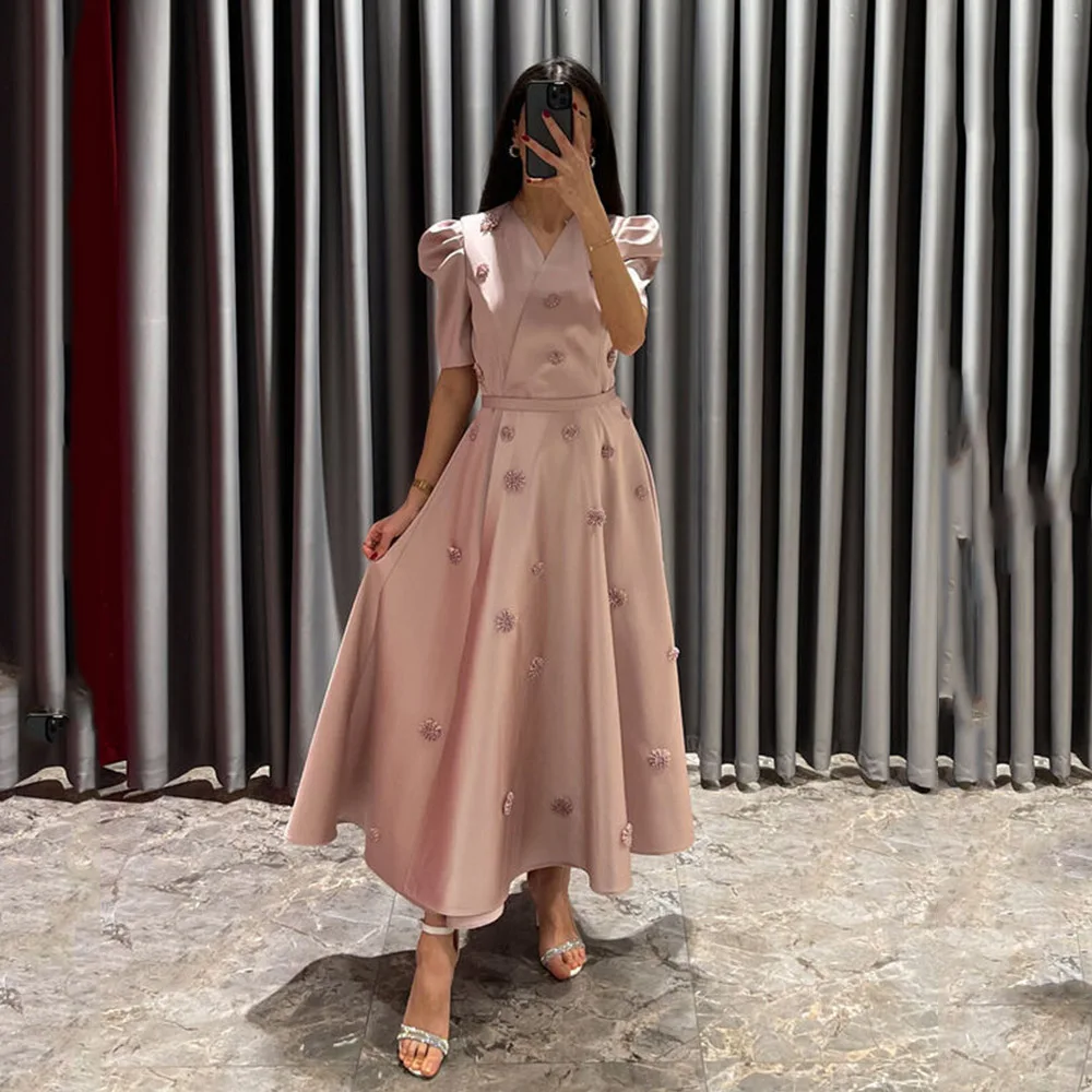 Розовое Современное Вечернее платье Для Женщин С V-образным вырезом И Короткими рукавами, Платье Для выпускного Вечера С цветами, Атласное Трапециевидное Платье Чайной длины